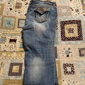 Great condition Vigoss capris